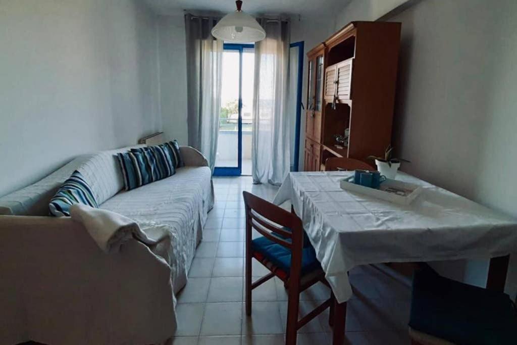Bilocale Vista Mare Apartment Фано Екстериор снимка